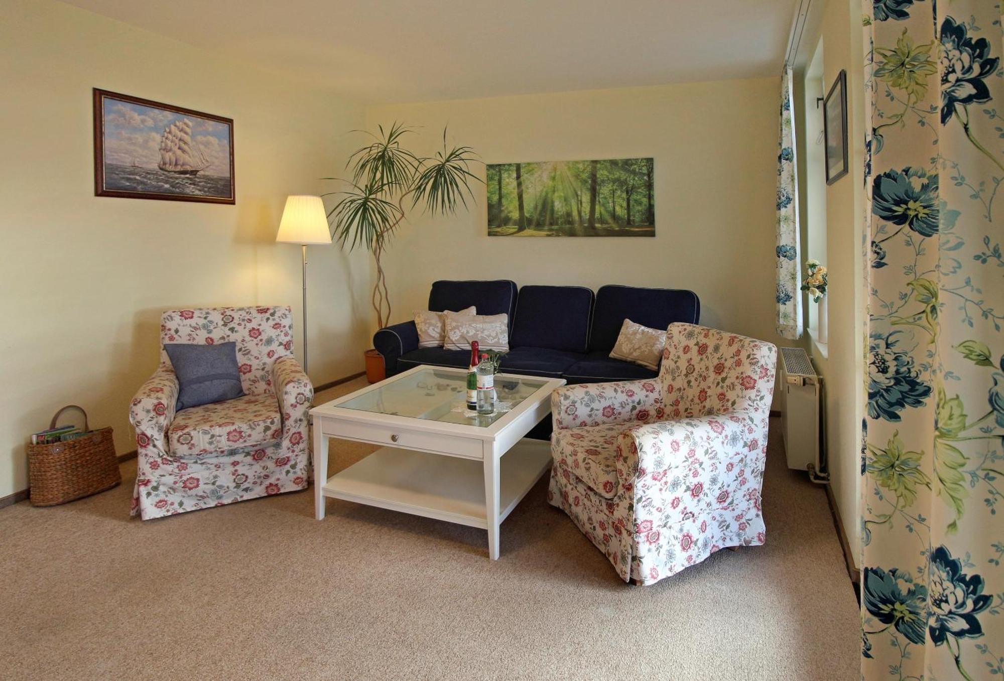 Villa Ostseelilie - Appartements Mit Balkon Und Meerblick Sassnitz Room photo