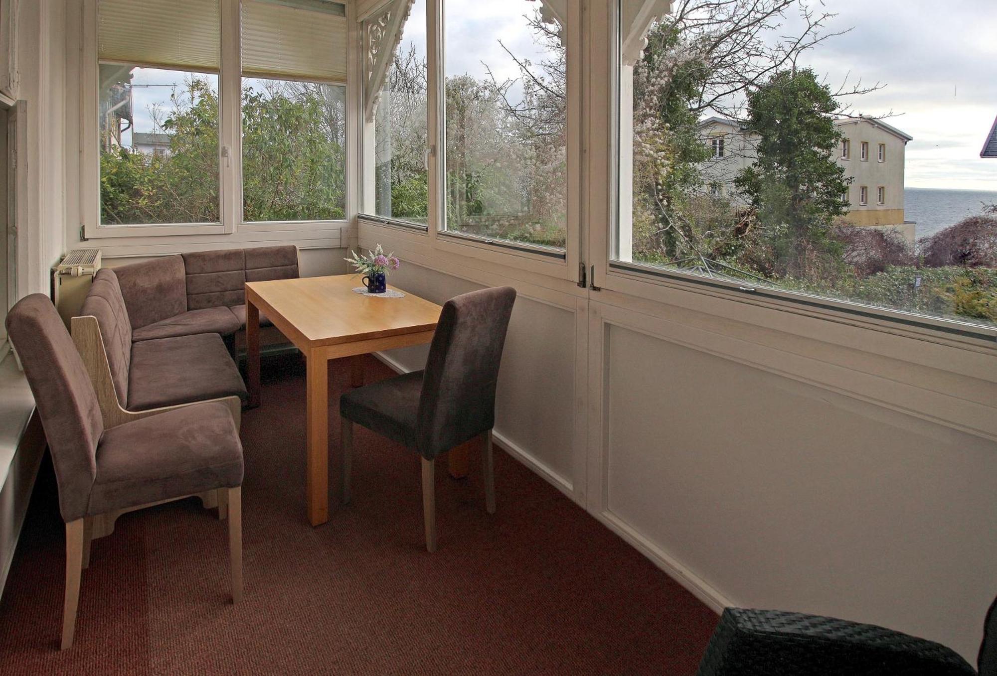 Villa Ostseelilie - Appartements Mit Balkon Und Meerblick Sassnitz Room photo